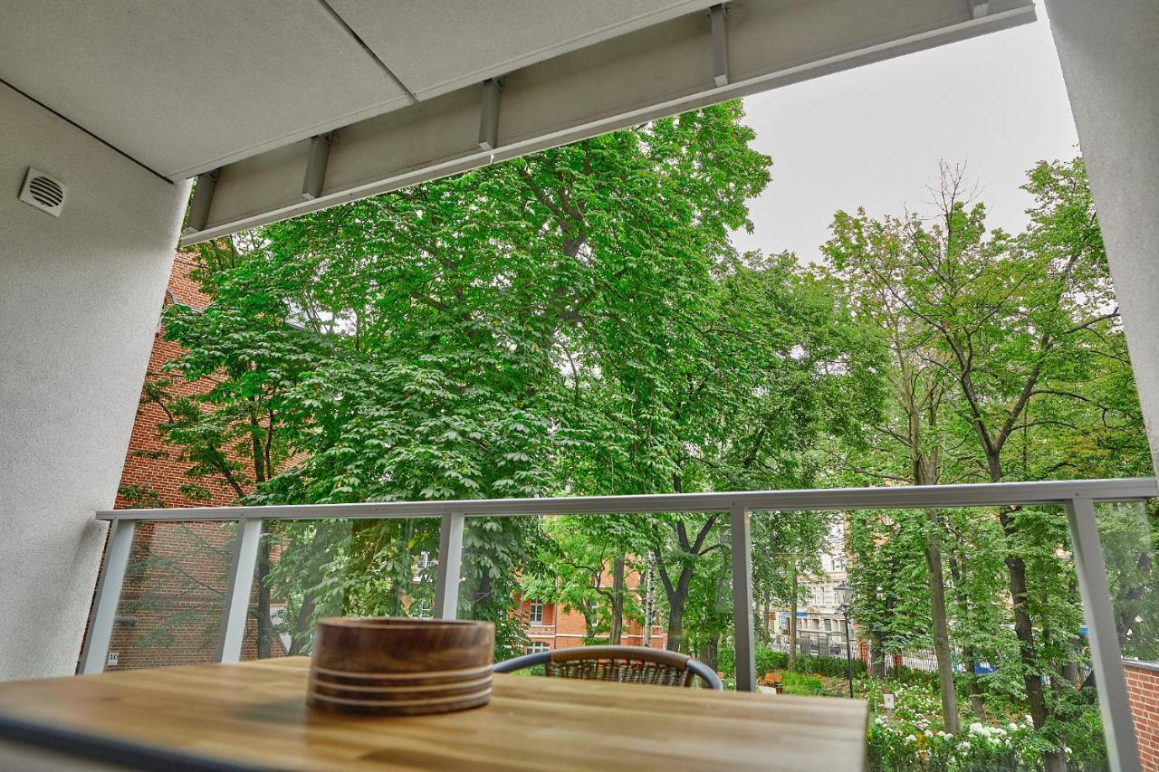 Sherlock Apartment Wrocław Exteriör bild