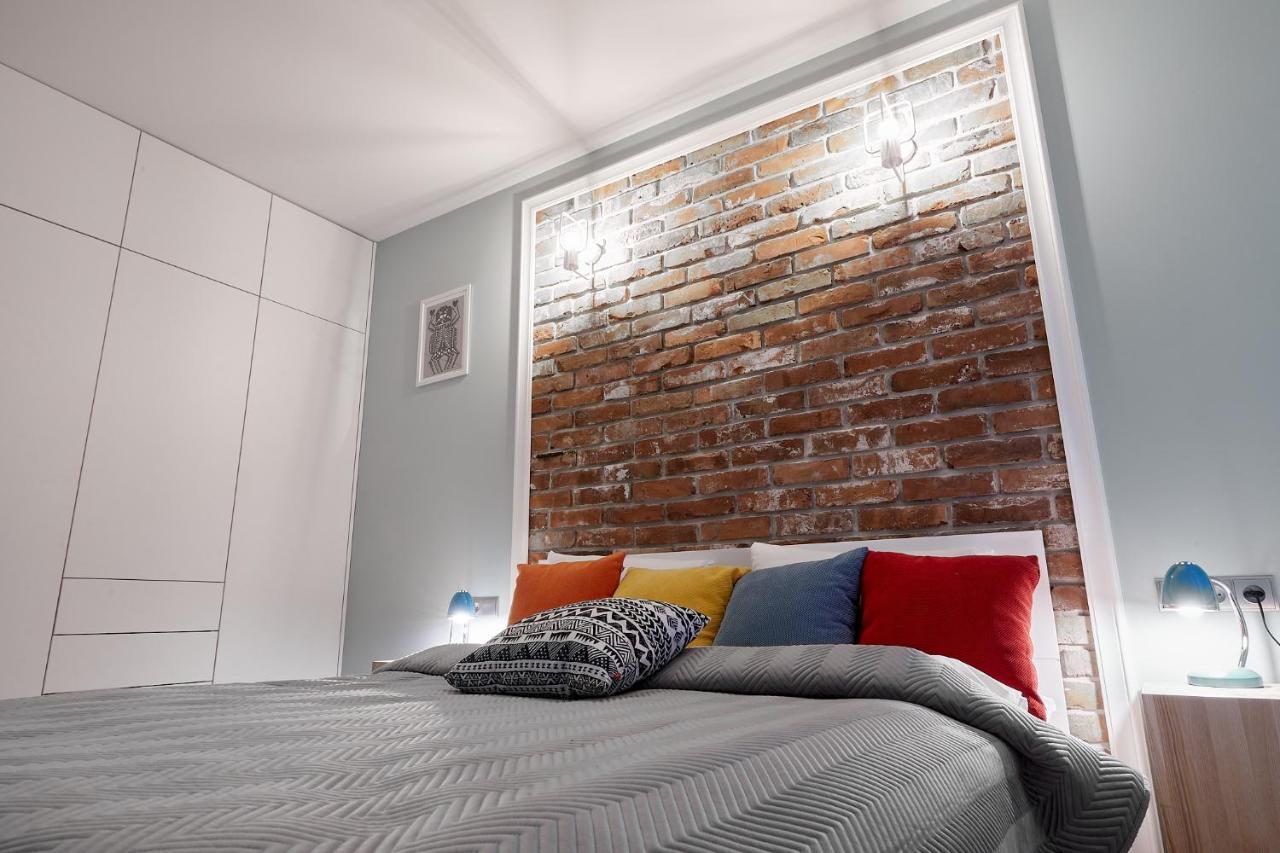 Sherlock Apartment Wrocław Exteriör bild