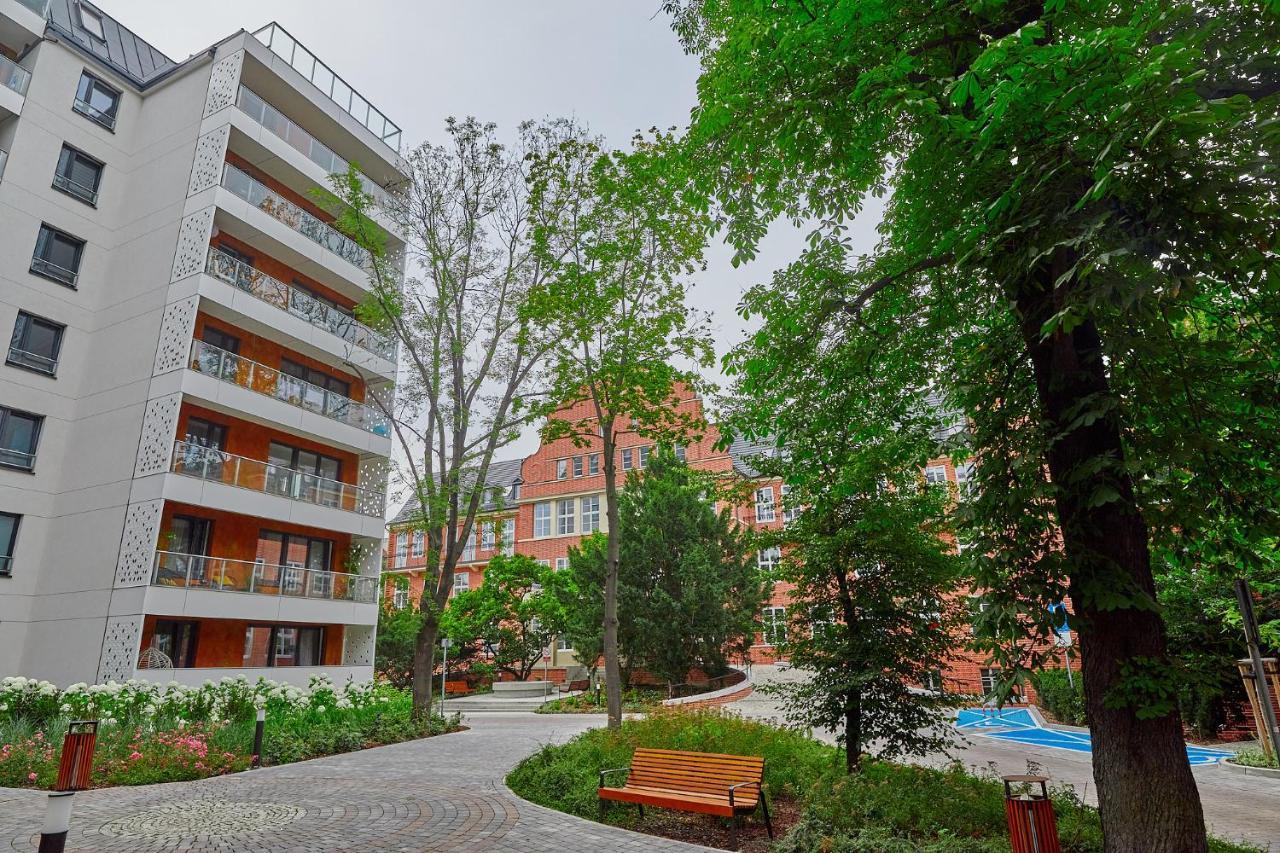 Sherlock Apartment Wrocław Exteriör bild